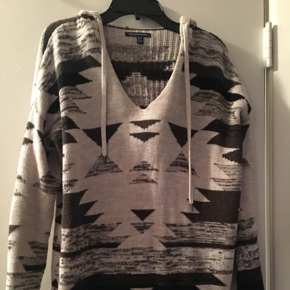 American Eagle Baja Sweater - Picture 1 of 3